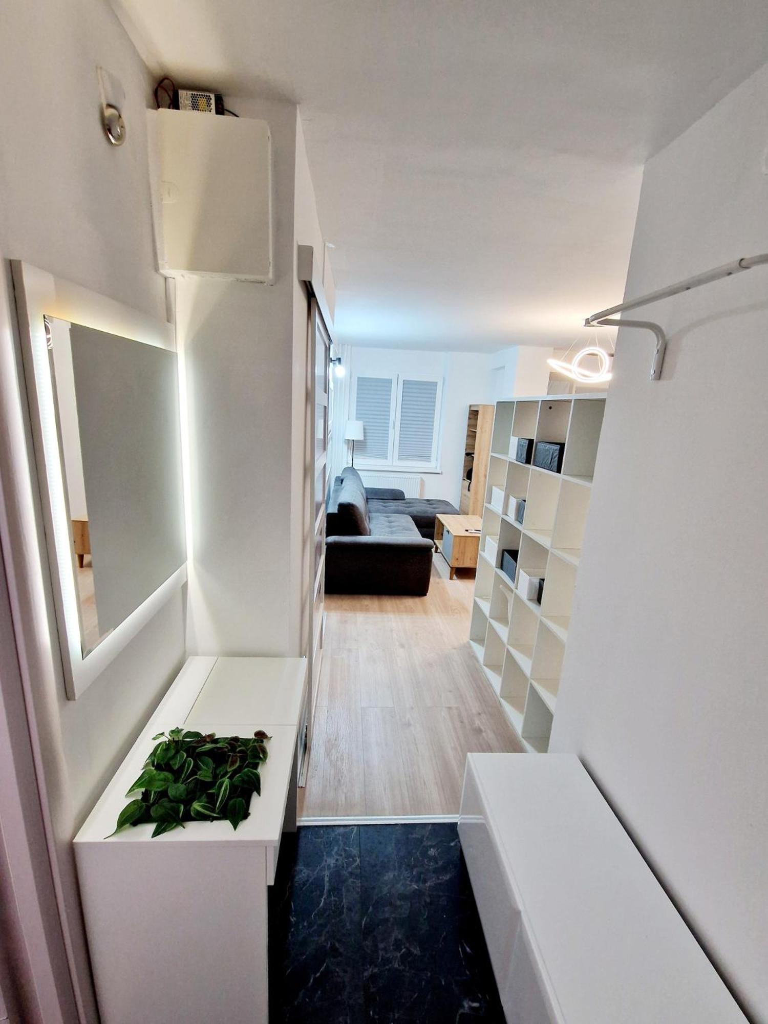 Cosy Novi Sad Loft, Self Check-In Lägenhet Exteriör bild