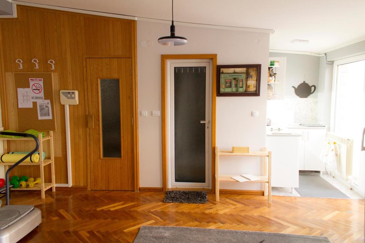 Cosy Novi Sad Loft, Self Check-In Lägenhet Exteriör bild